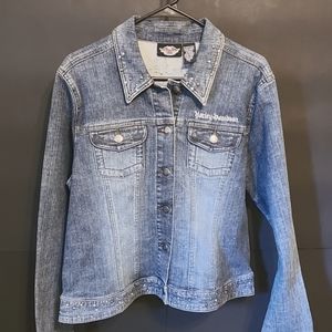 (126) Women's Harley Davidson denim jacket size XL